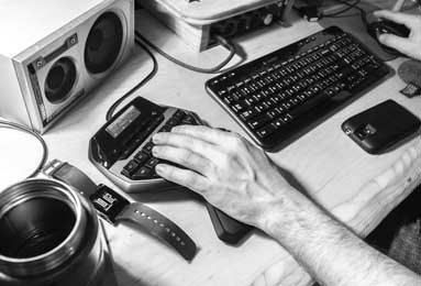 半岛体育官方网站：让每一次心跳都在掌心