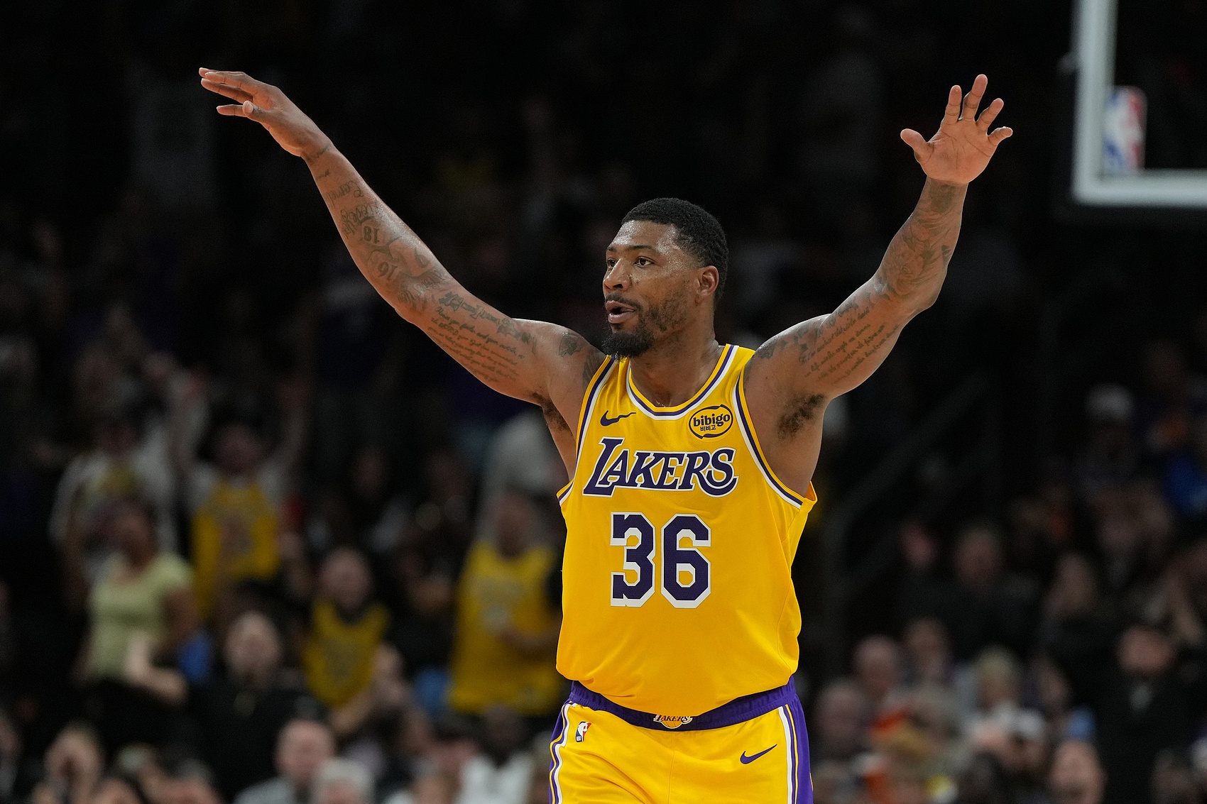 足球即时比分-季后赛与杜兰特交手是什么感觉？斯玛特：非常残酷